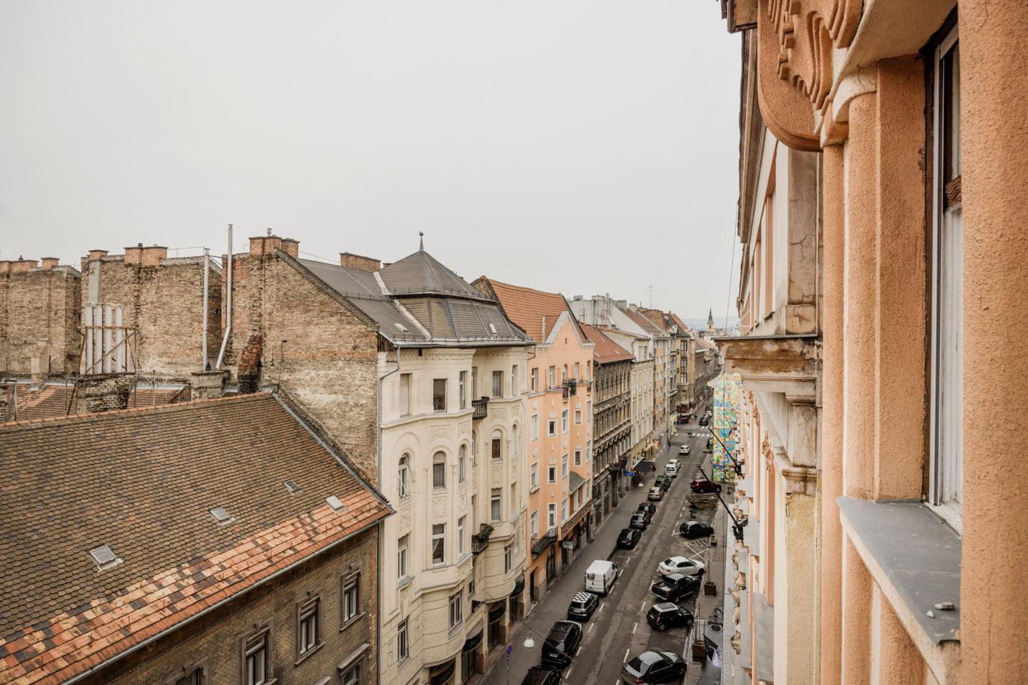 Apartment Stunning 3brm 3bath Julie Balcony & Views Budapest